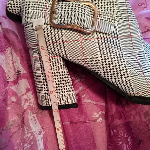 Dress Boutique Boots - Picture 2 of 9